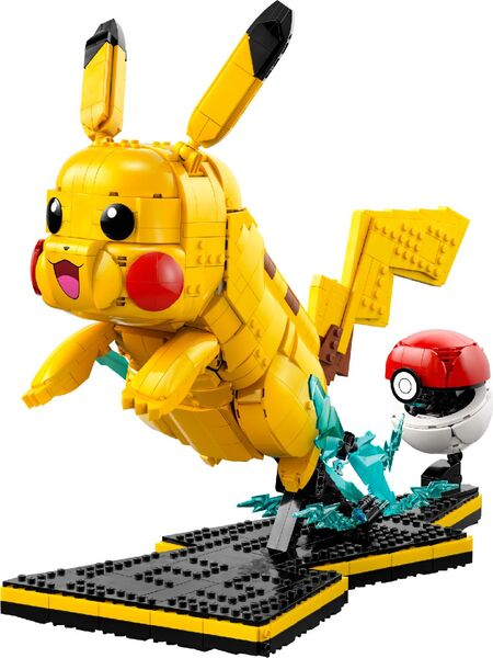 LEGO® Pikachu and Poké Ball (72152)